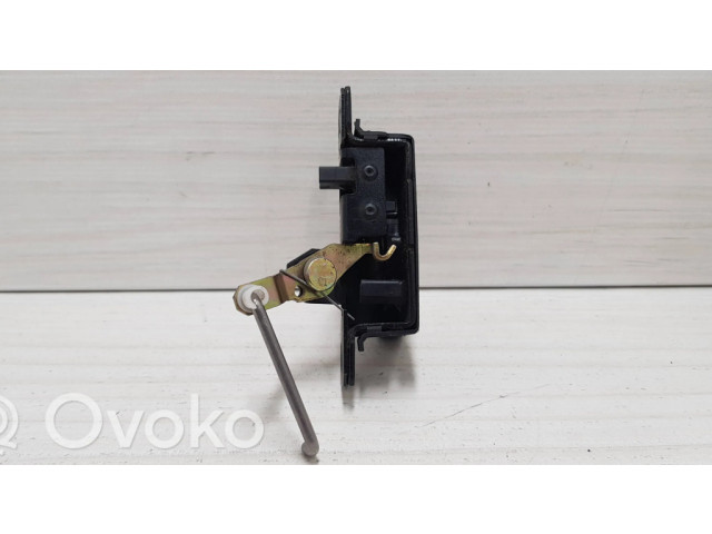 Замок задней крышки