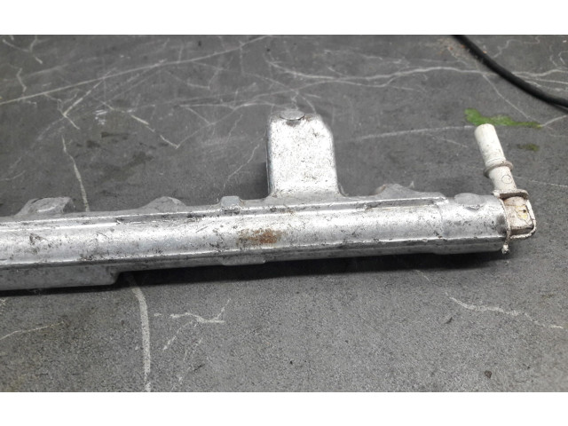 Топливная рампа    Ford Fusion  