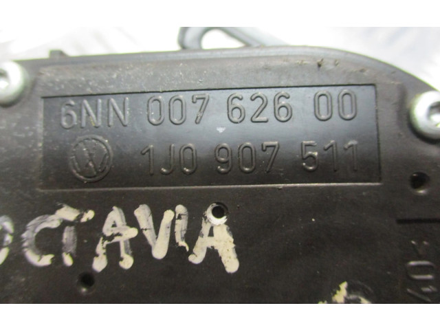 Блок комфорта 1J0907511 Skoda Octavia Mk1 (1U)