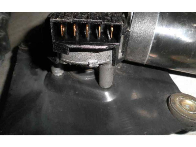 Двигатель стеклоочистителей