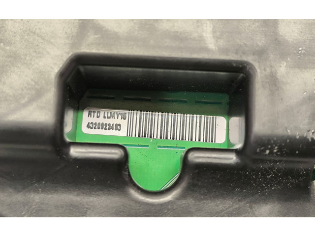 Přístrojová deska Dodge Grand Caravan 2015 P68241685AA