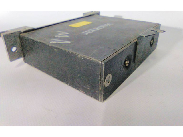 Блок управления двигателя 0280800060 Volkswagen Golf II