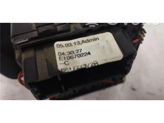 Переключатель дворников 681727472R, 0090086 Dacia Sandero