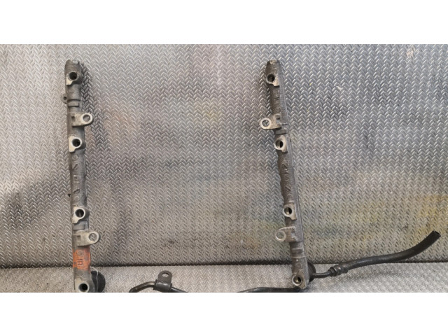 Vstřikovací lišta Lexus SC 430 pro benzínový motor 4.3 3UZ-FE