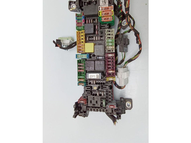 Блок предохранителей SINREF Mercedes-Benz A W176