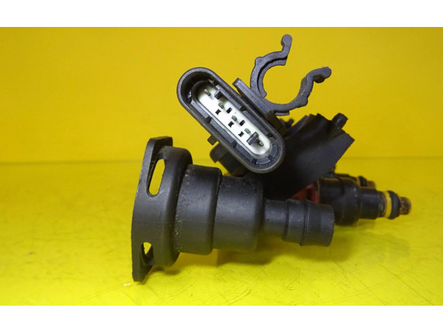 Топливная рампа 7700109066, 7700108667   Renault Clio II  