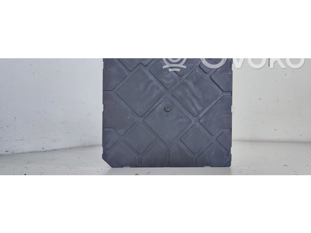 Блок предохранителей 5Q0937084S   Skoda Octavia Mk3 (5E)    