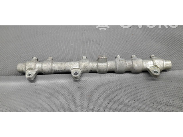 Vstřikovací lišta Alfa Romeo 156