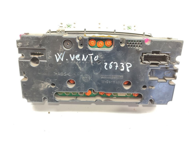 Přístrojová deska Volkswagen Vento 1996 1H5919033AH