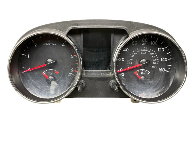 Přístrojová deska  Nissan Qashqai+2 2009   