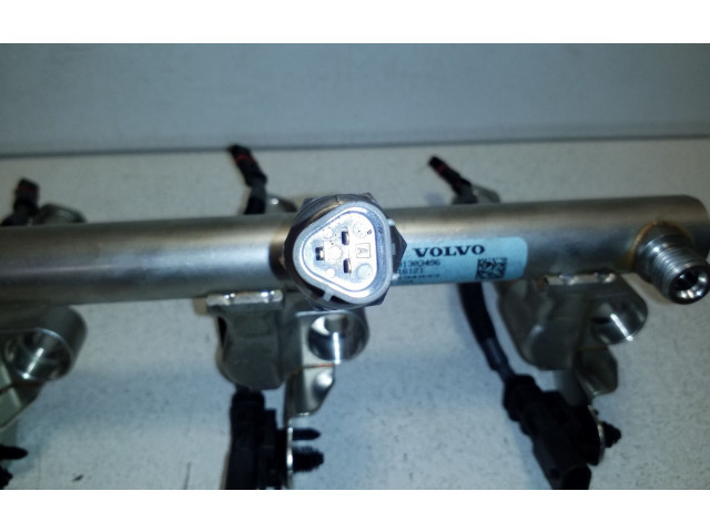 Магистральная трубка топлива 31336652, 31303496   Volvo XC90   