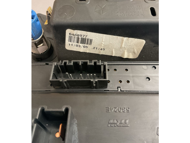 Блок управления климат-контролем P55037979AA   Jeep Commander