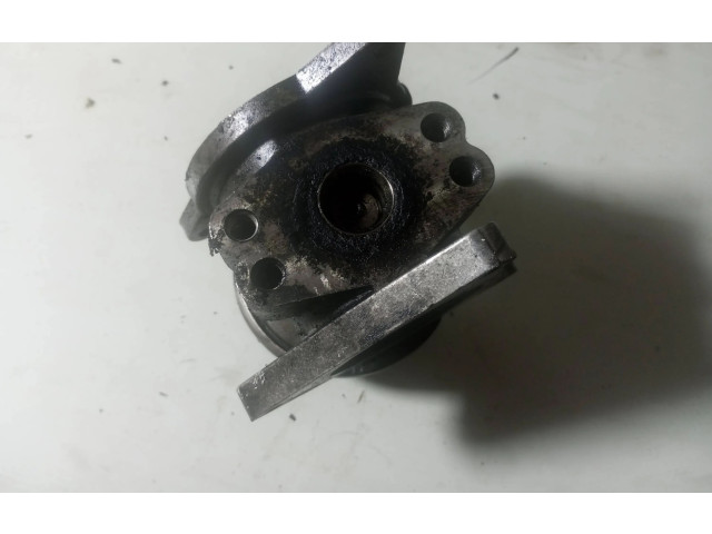 Клапан EGR 038131501AF Skoda Octavia Mk2 (1Z)