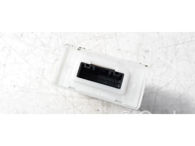 Блок управления 284U16HH0A Infiniti Q50