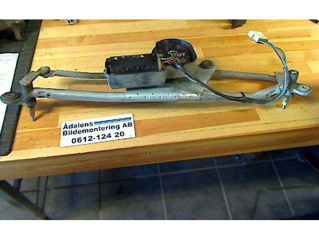 Моторчик дворников     Citroen Xantia