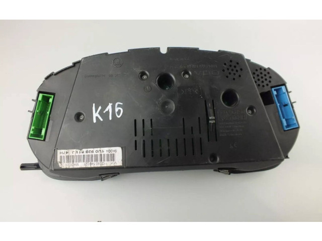 Панель приборов 1U0920811J   Skoda Octavia Mk1 (1U)       