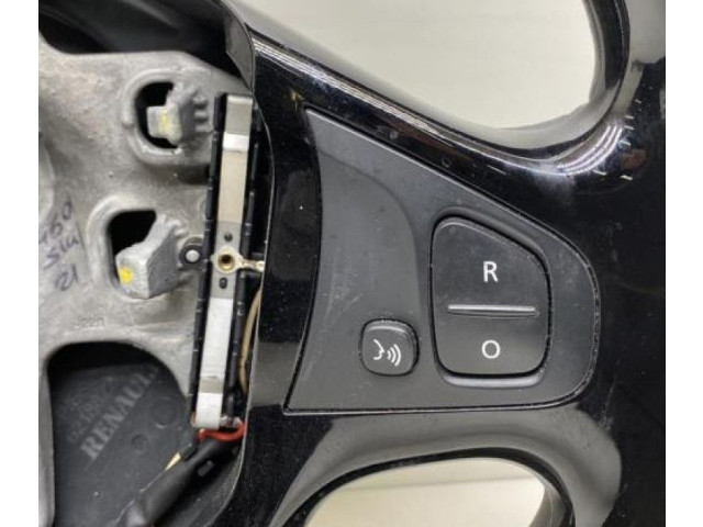 Руль Renault Clio IV  2012 -  года       