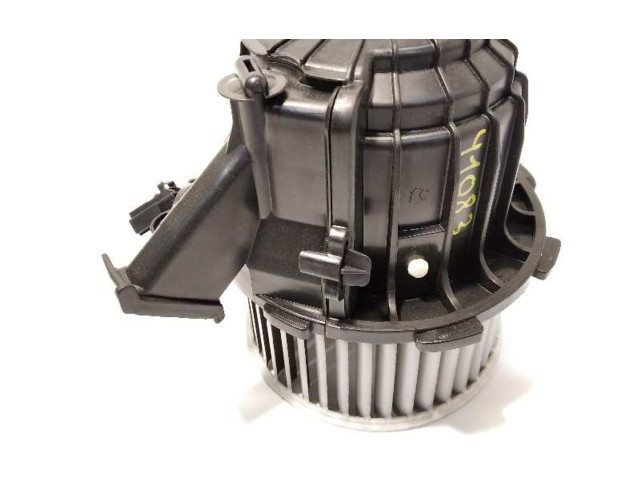 Вентилятор печки 8T1820021 Audi A4 Allroad