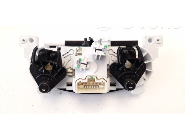 Модуль блока управления кондиционером    Dacia Sandero