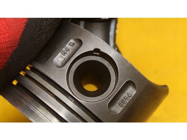 Píst Mercedes-Benz E W211