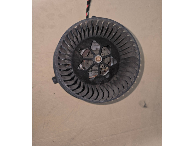 Вентилятор печки 3C1820015Q Volkswagen Golf VI