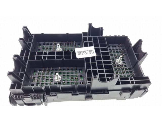 Pojistková skříňka 68233193AD, P68233193ADA Chrysler Pacifica 2018