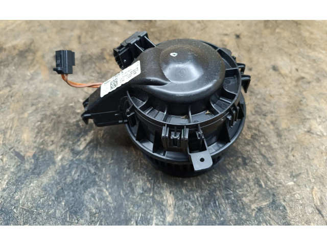 Вентилятор печки 2Q2820021A Audi A1