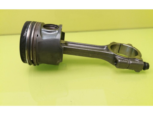  Поршень  7701475074  Citroen Xantia  