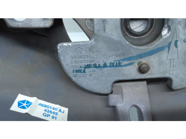 Руль Dodge Caravan 04880396