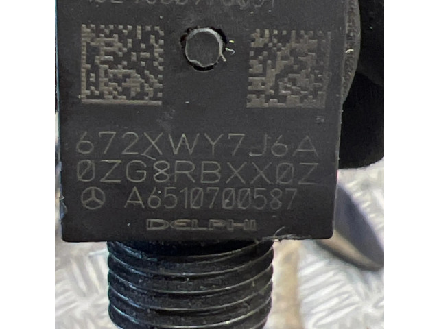 Vstřikovač A6510700587, 72XWY7J6A Mercedes-Benz C W204 pro naftový motor 2.1