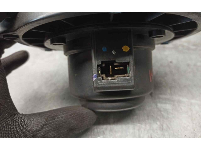 Вентилятор печки    96554418   Chevrolet Nubira