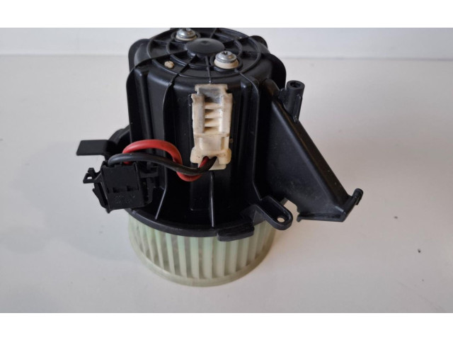 Вентилятор печки    8K1820021   Audi A5 8T 8F