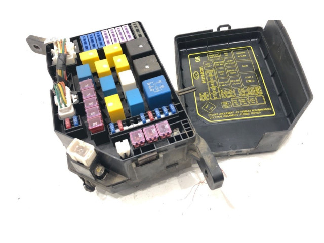 Блок предохранителей 912012C213 Hyundai Coupe