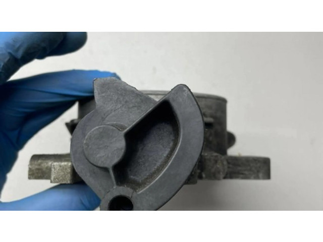 Дроссельная заслонка