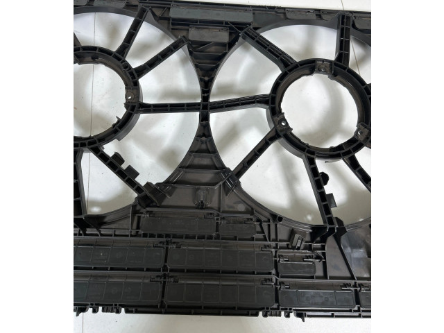 Вентилятор радиатора     4M0121207A    Audi Q8 