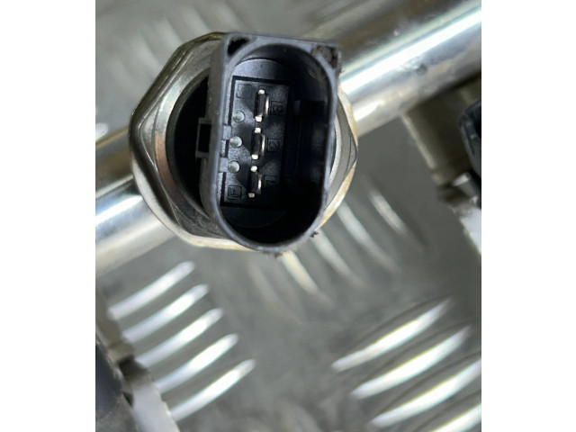 Vstřikovací lišta 7592426 BMW 1 F20 F21 N13