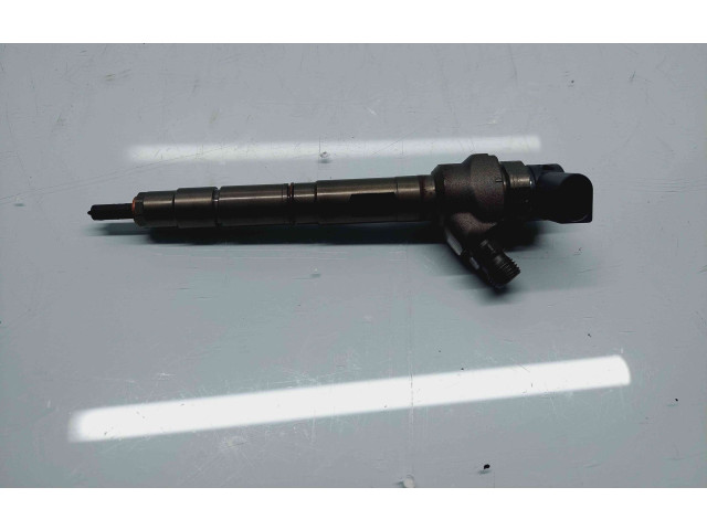 Форсунка 03L130277J    Volkswagen PASSAT B7   