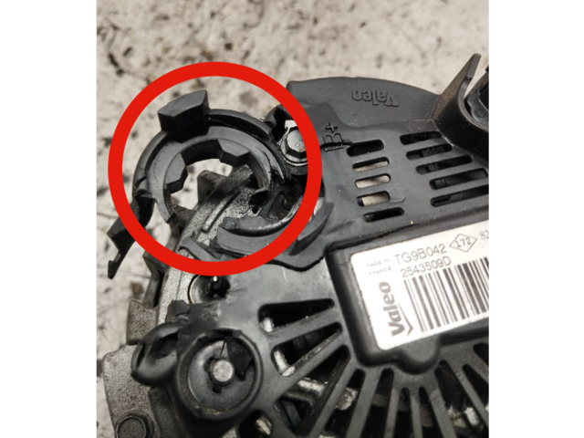 Генератор 8200654541C, 2543509D   Renault Twingo II      