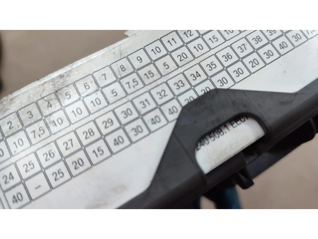 Pojistková skříňka 693168704 BMW X6 E71 2011