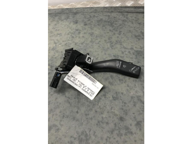 Ручка стеклоочистителей Volkswagen Golf VI