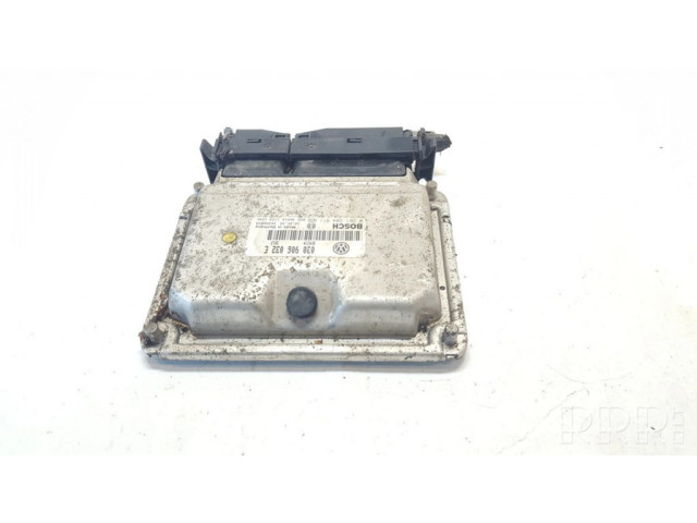 Блок управления двигателя 030906032E, 0261204911   Volkswagen Lupo