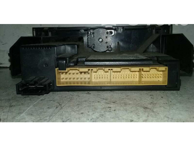 Блок управления климат-контролем 8Z0820043, 5HB00818500   Audi A2