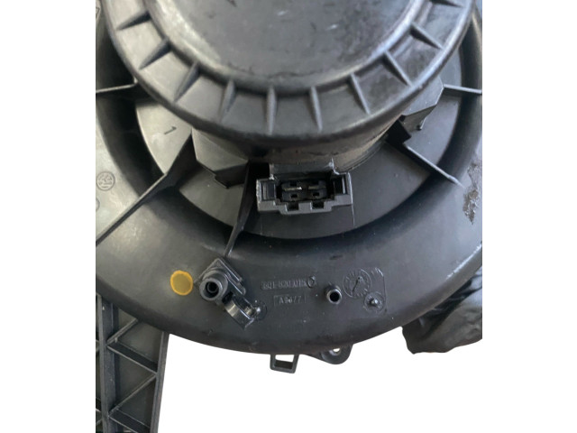 Вентилятор печки 6Q1820015 Skoda Fabia Mk1 (6Y)