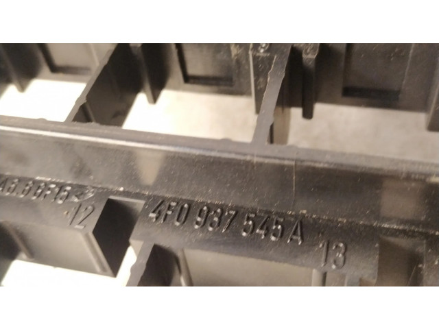 Другая деталь салона