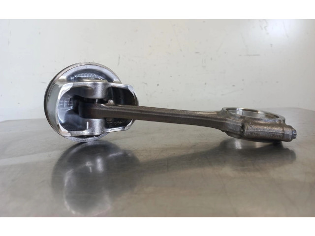  Поршень с шатуном  4R83-8C607-CB  Jaguar S-Type  