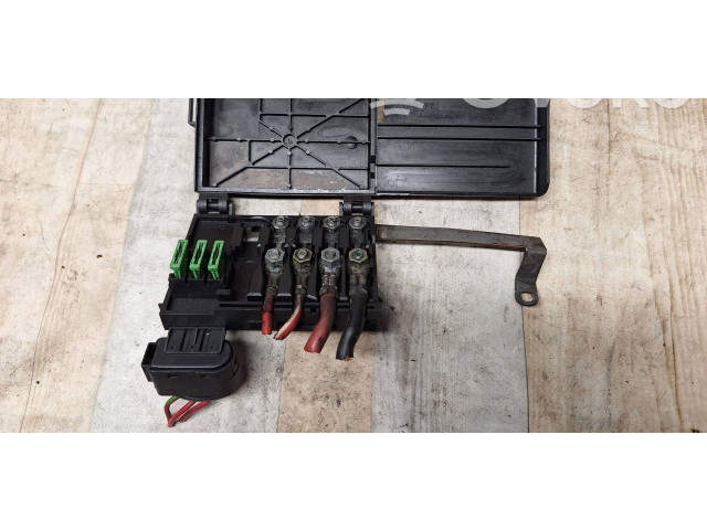 Блок предохранителей 1J0937550, 1J0937617D Audi A3 S3 8L