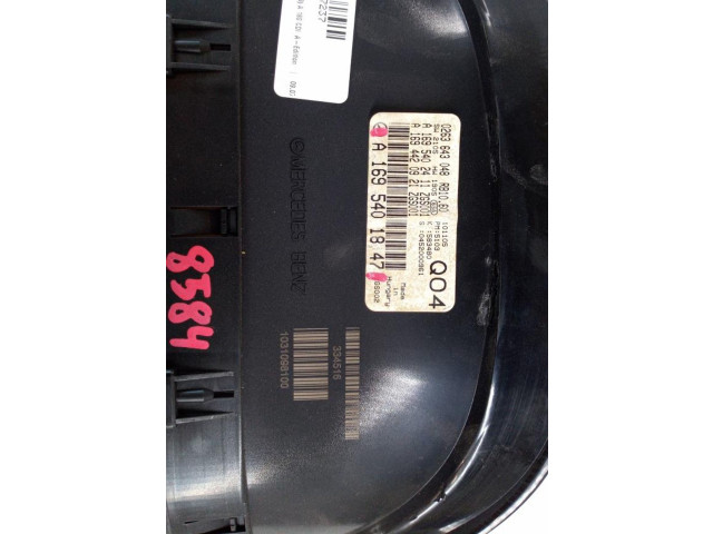 Панель приборов A1695401847   Mercedes-Benz A W169       