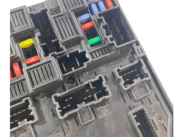 Блок предохранителей 284B75NA0B Nissan Rogue