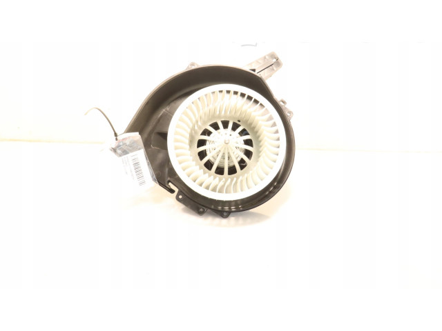 Вентилятор печки Skoda Fabia Mk3 (NJ)