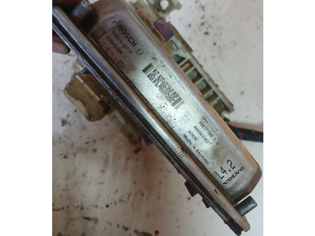 Блок управления двигателя 0281010319, 28SA5360 Volvo V70